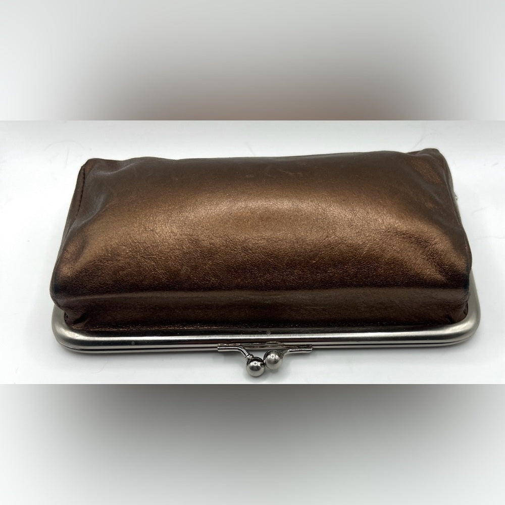 HOBO Vintage Kisslock Makeup Case