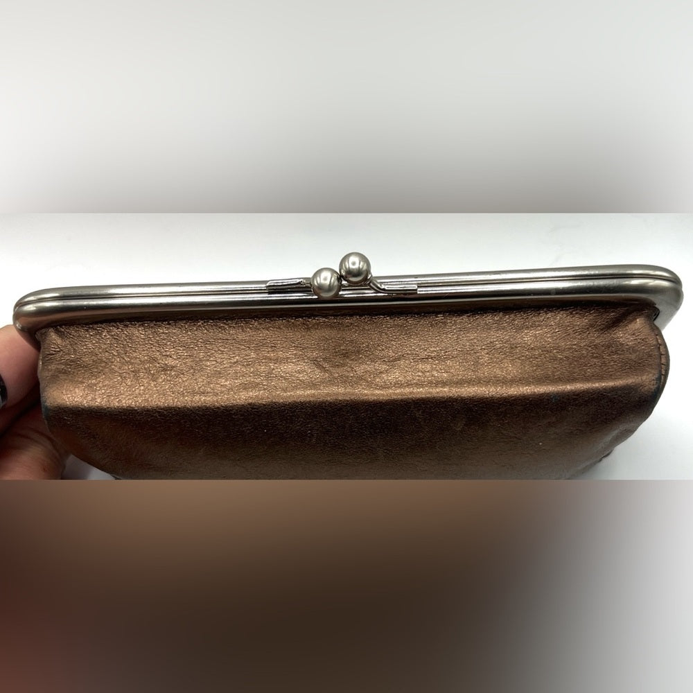 HOBO Vintage Kisslock Makeup Case