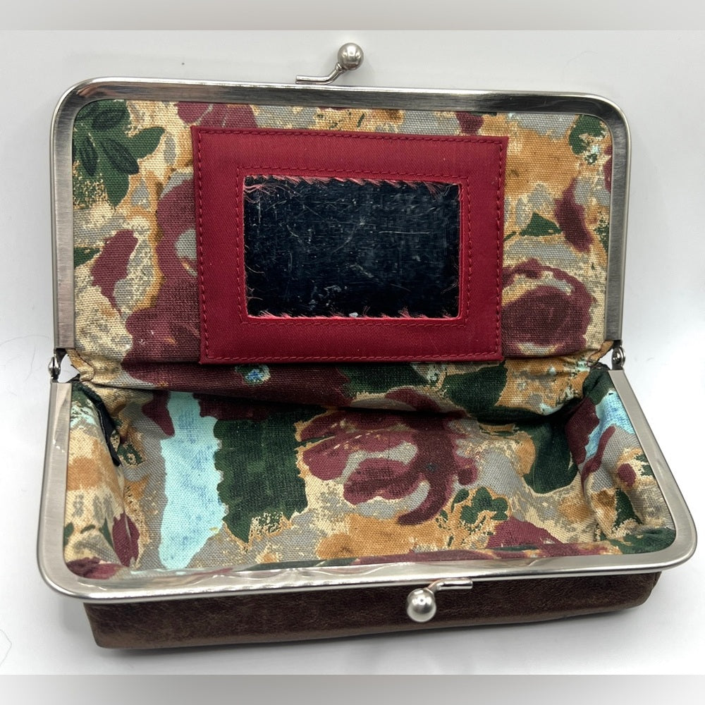 HOBO Vintage Kisslock Makeup Case