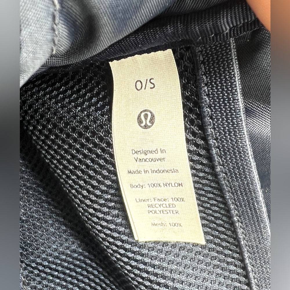 Lululemon Everywhere Belt Bag 2L