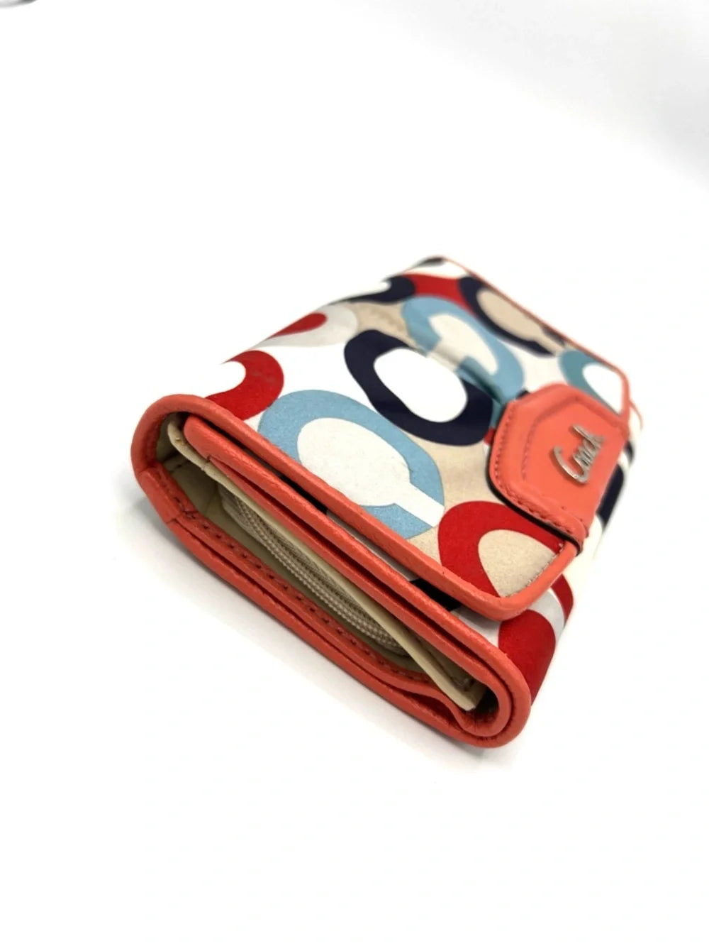 Color: Multicolor Scarf Print
