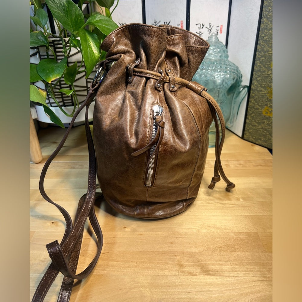 HOBO Peyton Cinched Backpack