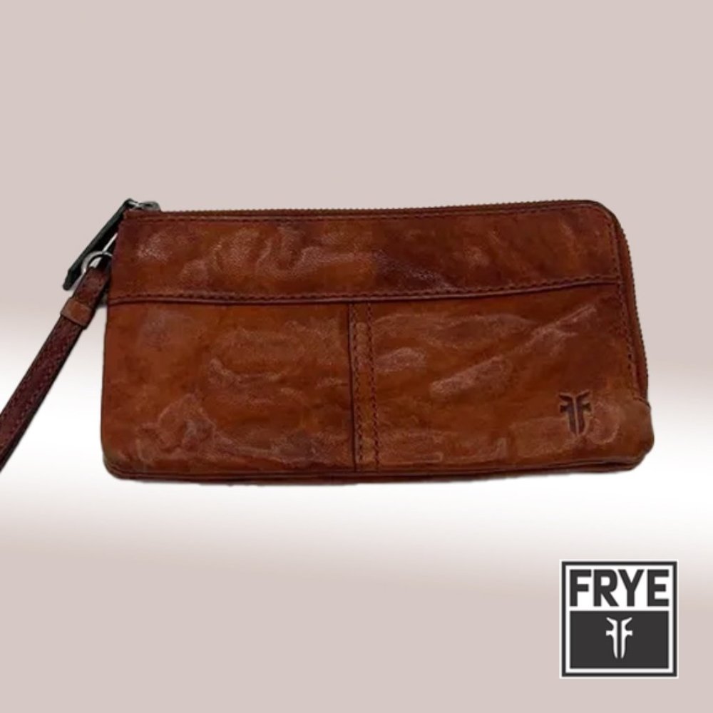 Frye Veronica Double Zipper Pouch Wristlet