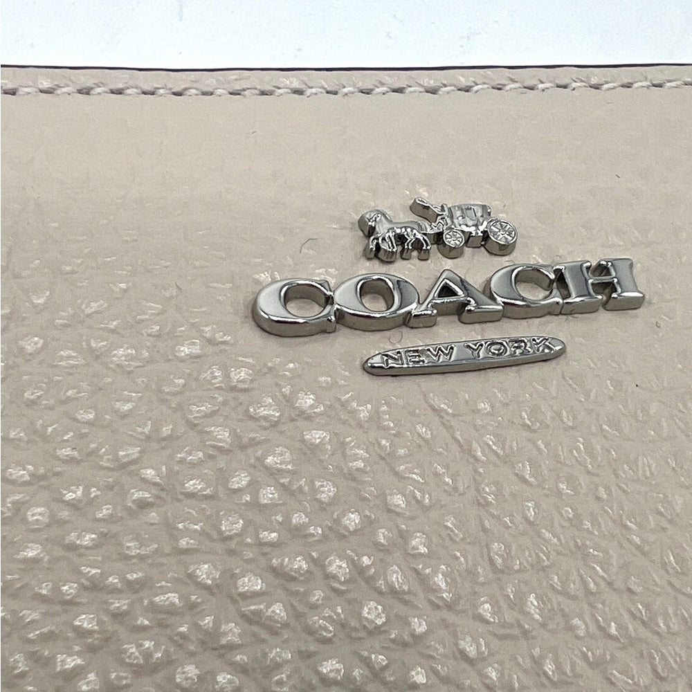 Coach Medium Zip Wallet