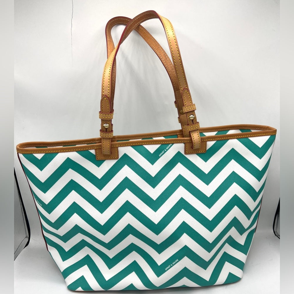 Dooney & Bourke Large Leisure Tote