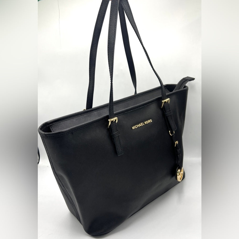 Michael Kors Jet Set Tote